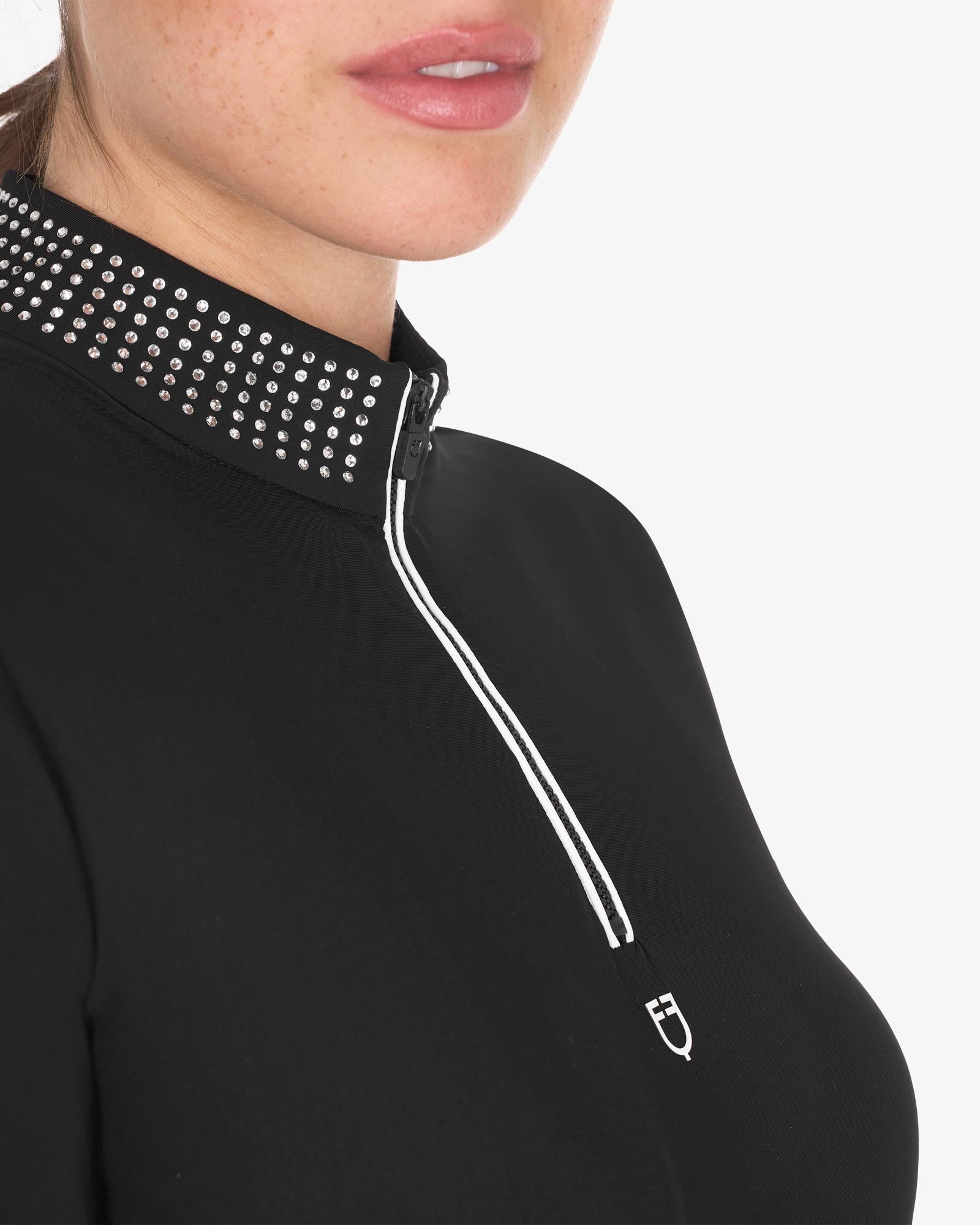 Polo training donna slim fit con zip e strass sul colletto 2026